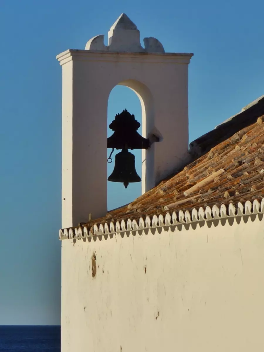 Destinations: Senhora da Rocha in Armação de Pêra.